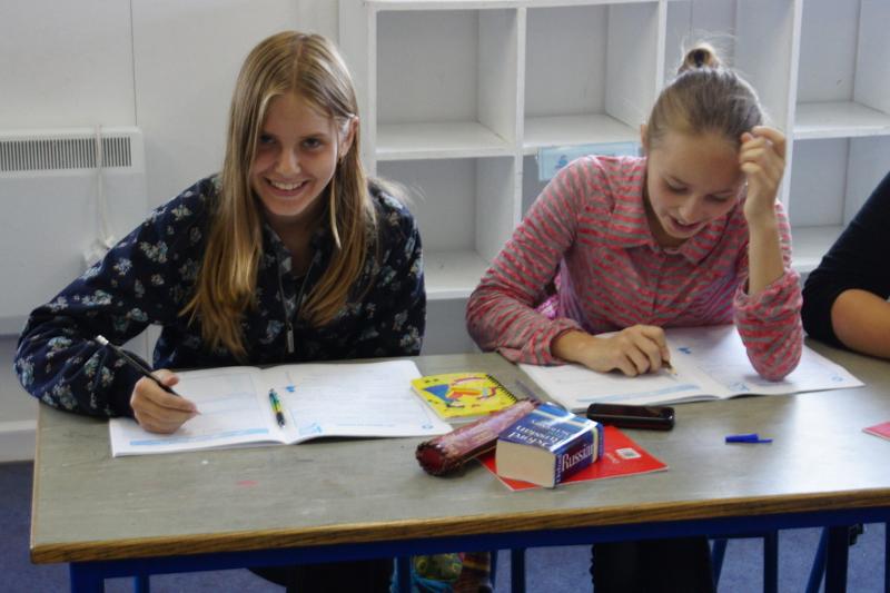 Leerlingen in de les tijdens taalreis Engels