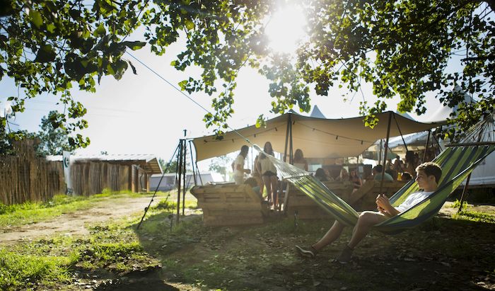 De accommodatie van de jongerenreis in het buiteland.