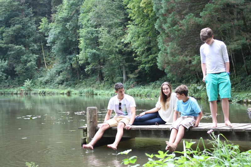 groep jongeren op zomerkamp in Duitsland