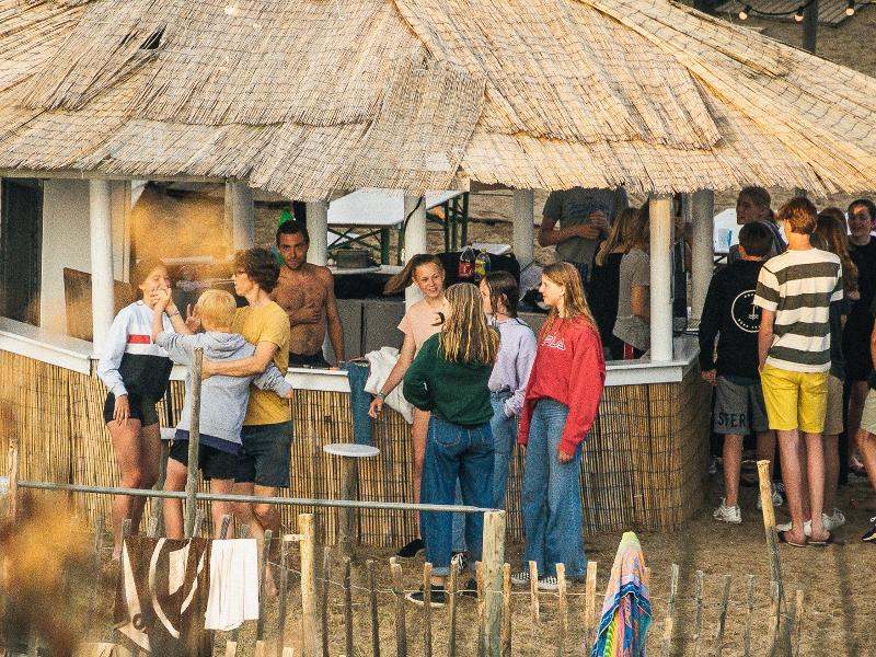 Buitenbar op de jongerenreis september