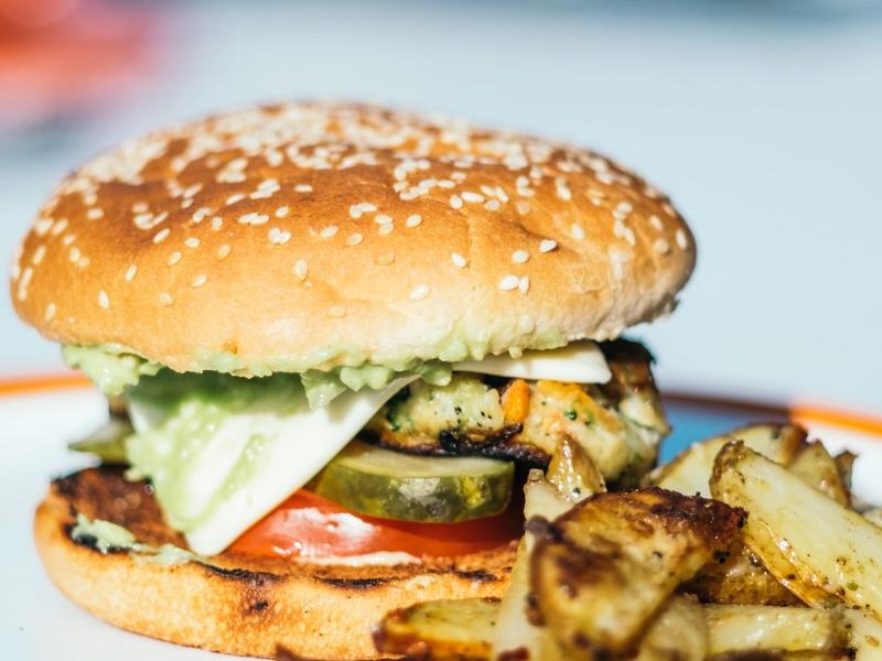 Heerlijke burger op de jongerenreis september