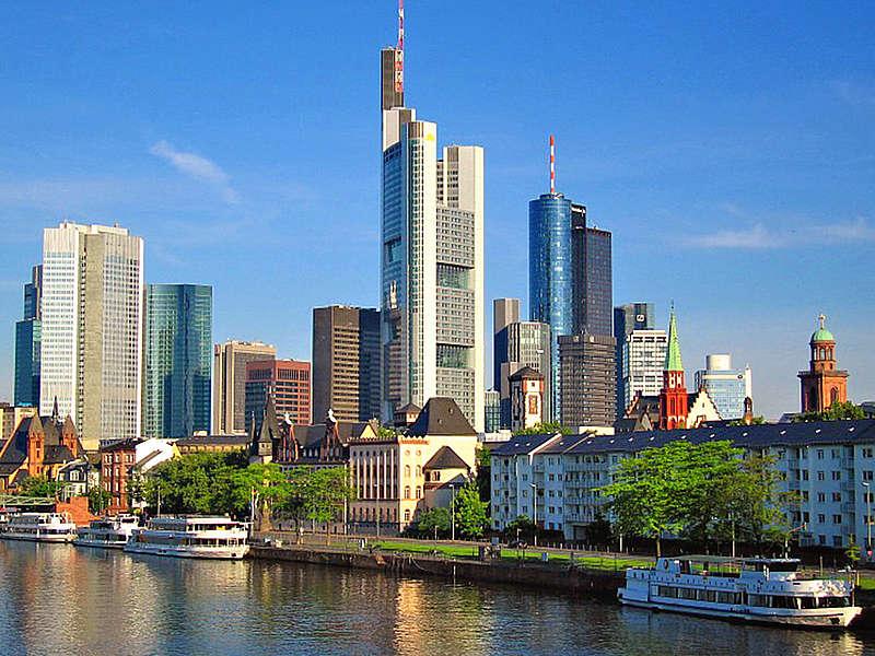Architectuur in Frankfurt bekijken tijdens Duits taalkamp