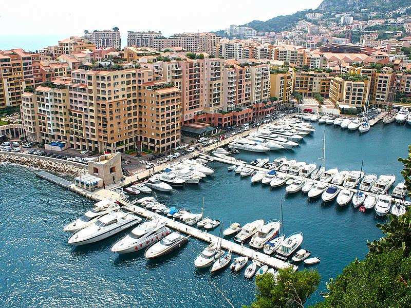 Uitzicht op de haven van Nice tijdens taalreis Frans