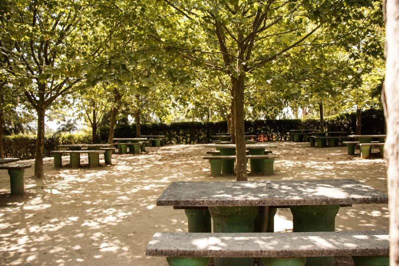 Tafels tijdens jongerenreis augustus