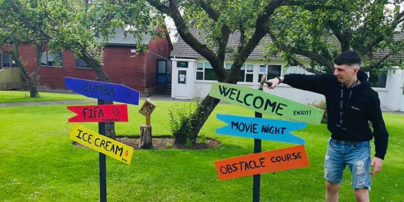 Bordjes van het campus tijdens taalreis engels 