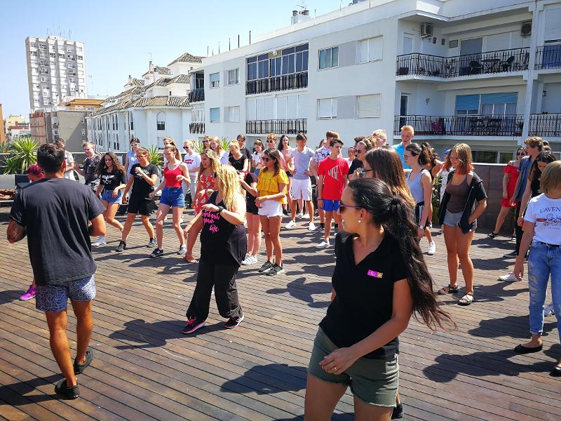 salsa les tijdens taalcursus Spaans in Spanje