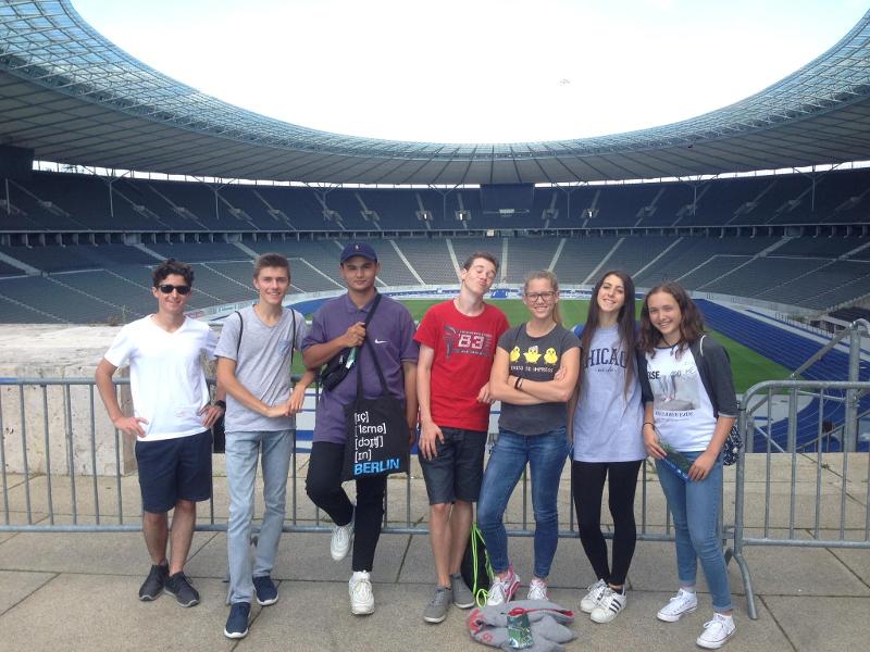 In het stadion tijdens taalreis Duitsland