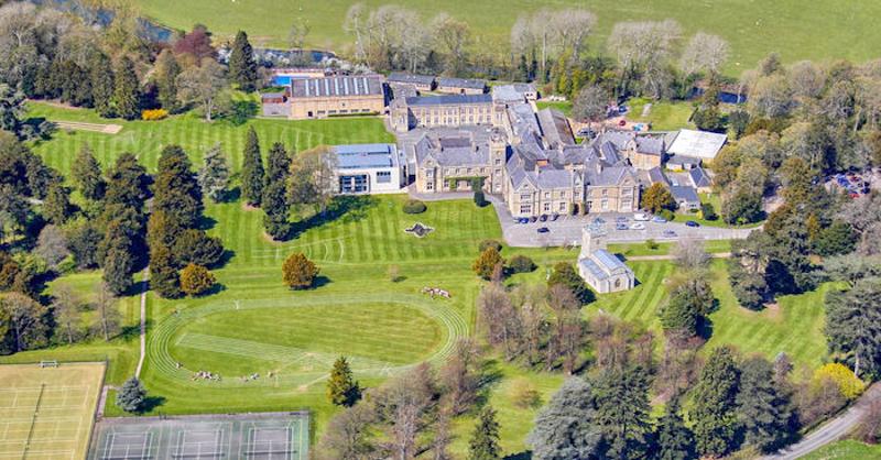 Luchtfoto van de taalreis Engeland