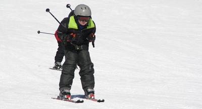Colonie de Vacances Ski Alpin en Haute-Savoie Colonie de Vacances Ski Alpin en Haute-Savoie - Haute-Savoie