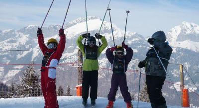 Colonie Ski Alpin ou Snowboard aux Portes du Soleil Colonie Ski Alpin ou Snowboard aux Portes du Soleil - Haute-Savoie