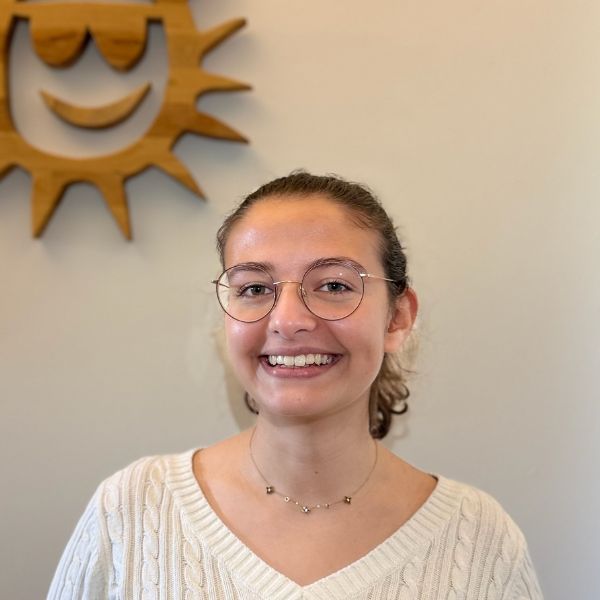 Conseils gratuits de Sirine et de ses experts en camp de vacances